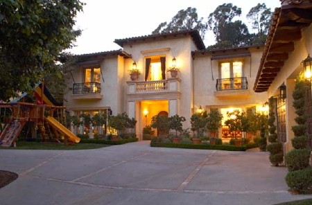 Britney Spears sells her Beverly Hills home again